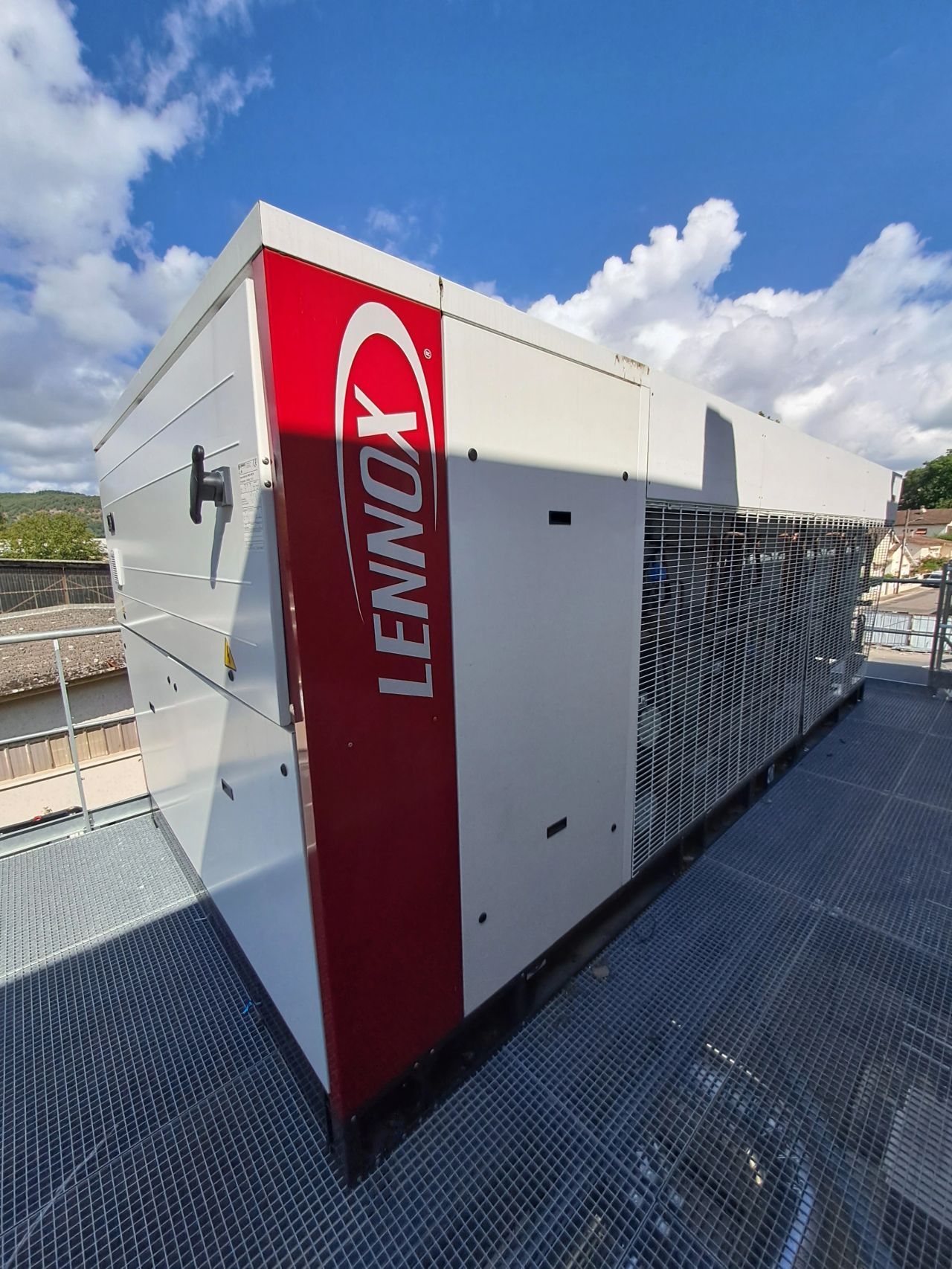 500 kW Chiller with Full Heat Recovery Supports Energy Transition at Industrial Site